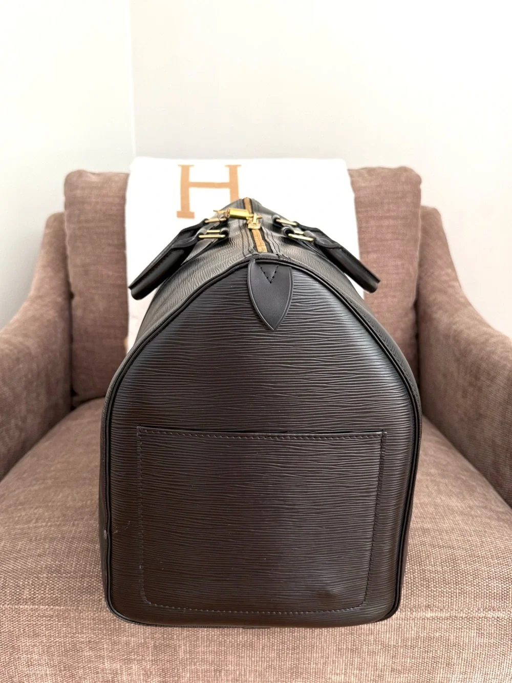 Authentic Louis Vuitton unisex Keepall 50 travel bag black Epi leather M42962